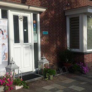 Beauty Salon Divera image 1