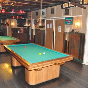 Caf&eacute; Rust Wat image 2