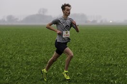 Pepijn Smilda oppermachtig in Oudejaars Dijkenloop. Rianne de Haan snelste vrouw