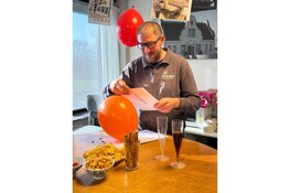 Dennis Smit 25 jaar bij Harder Natuursteen