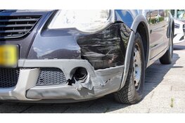 Scooterrijder lichtgewond na aanrijding met auto in Hoogkarspel