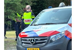 Aanhouding op de Pastoor Suidgeeststraat in Venhuizen: Diverse politie-eenheden ingezet