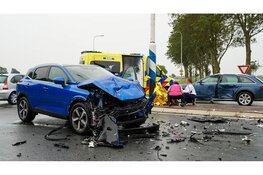 Gewonde na ongeval tussen drie voertuigen op de N506