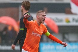 VVS '46 verliest in doelpuntenshow van De Valken, Grasshoppers verrast koploper