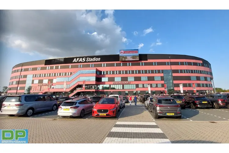 Vroege treffer levert AZ moeizame zege op FC Volendam op