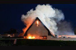 Uitslaande brand in restaurant Wijdenes, leuzen op muren geschreven