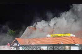 Uitslaande brand in restaurant Wijdenes, leuzen op muren geschreven