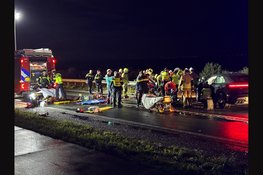 Zeker drie doden door frontale botsing op dijk Lelystad-Enkhuizen