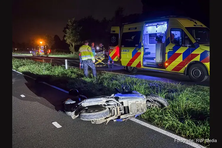 Zeker twee gewonden bij ongeval op fietspad langs de N307 in Venhuizen