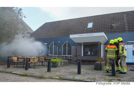 Brand in afzuigsysteem van cafetaria in Oosterblokker