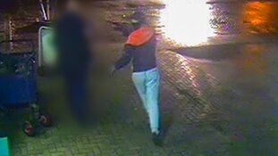 Lelystad/Hem - Gezocht - Overvallen op woning Hem en tankstation Lelystad