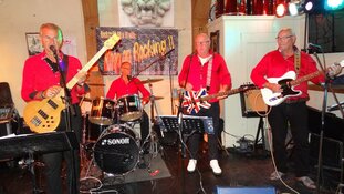 Zondag 7 april back to the sixties middag met KEEP ON ROCKING in Oosterleek