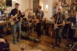 Sixtiesmiddag op zondag 17 november met The Docters in Oosterleek