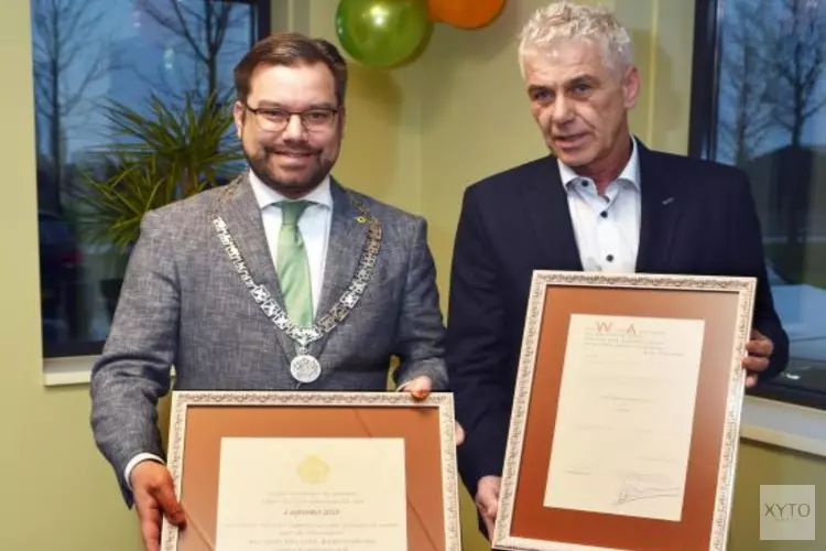 Predicaat Hofleverancier voor P. Aker Zaden en Bloembollen B.V. in Venhuizen