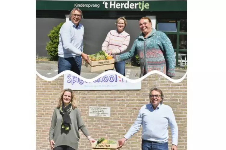 Basisscholen en kinderopvanglocaties krijgen fruitkist