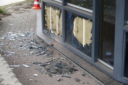 Explosief afgegaan bij de corona teststraat in Bovenkarspel