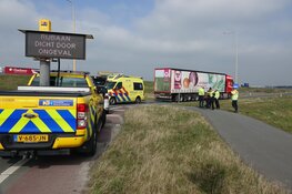 Fietser aangereden door vrachtwagen in Westwoud