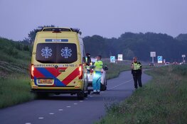 Motorrijder te water geraakt bij Venhuizen