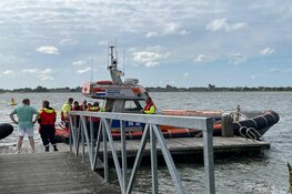Persoon te water geraakt in Hoorn, slachtoffer met spoed naar ziekenhuis gebracht