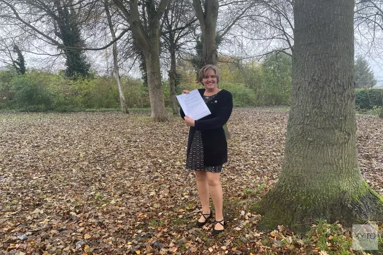 Haalbaarheidsonderzoek naar bouw seniorenwoningen in Hoogkarspel kan van start: intentieovereenkomst getekend