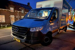 Verdachte vlucht na aanrijding in Wijdenes