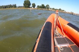 Hydrofoil surfer raakt gewond door verstrikt surfboard