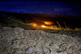 Auto te water in Venhuizen