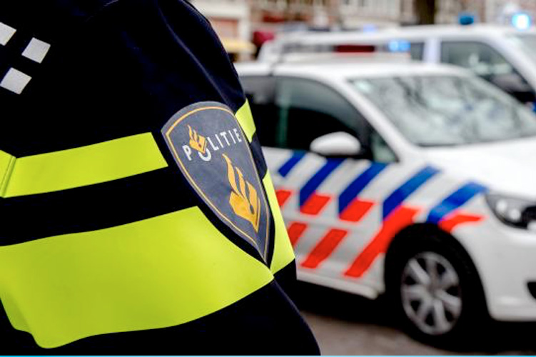 Automobilist overleden na te water raken auto
